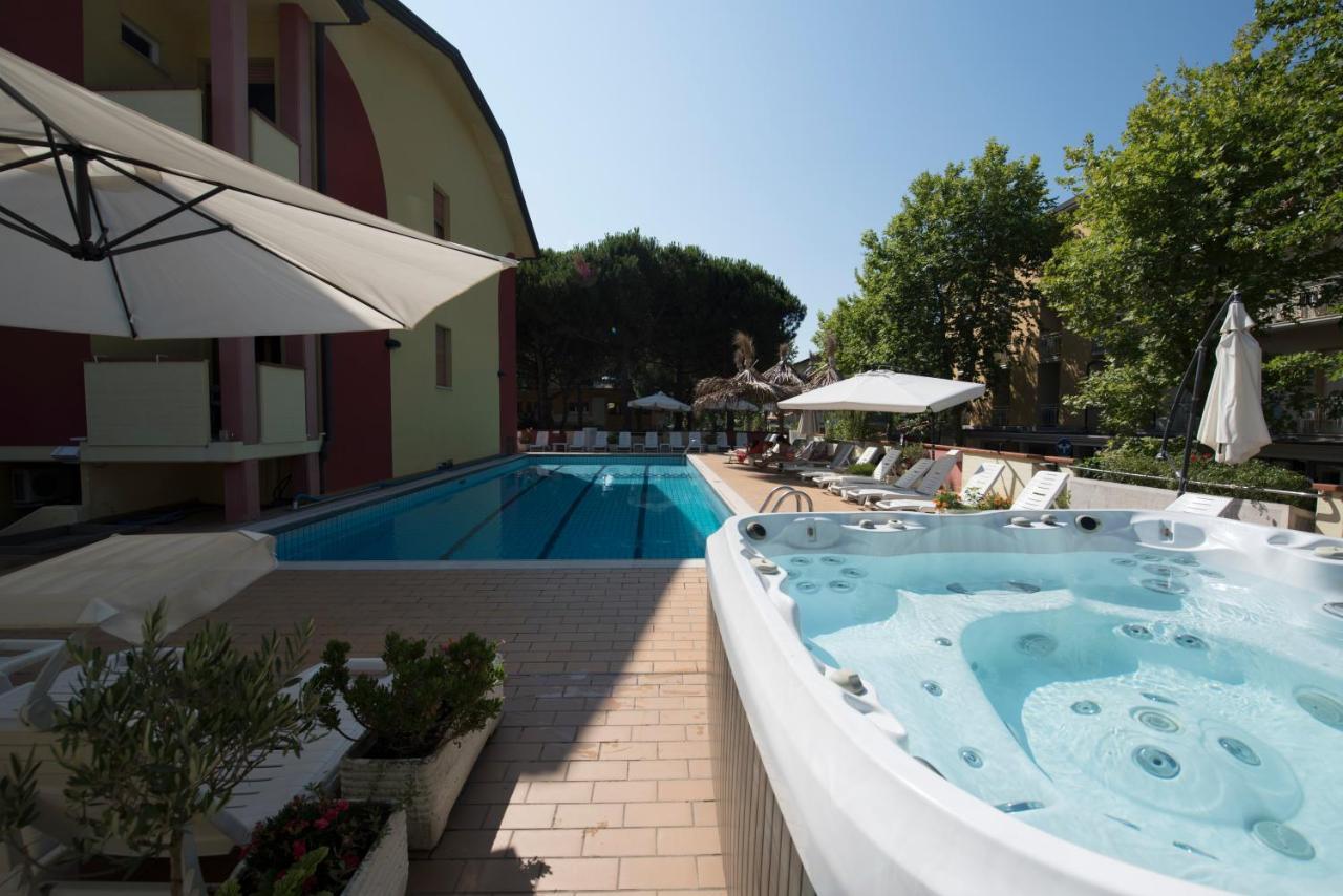 Residence Elisabetta Cesenatico Exteriér fotografie